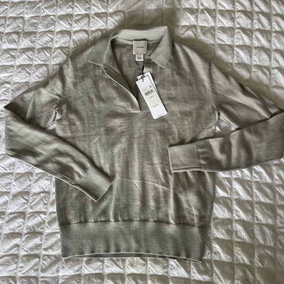 Calvin Klein Gray V-Neck Collar Sweater Soft Knit Classic - Picture 1 of 11